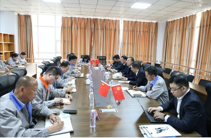 張軍強(qiáng)在天工膜材公司組織召開(kāi)座談會(huì) 學(xué)習(xí)貫徹落實(shí)省委書記樓陽(yáng)生調(diào)研指示精神